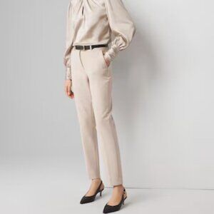 NWOT White House Black Market Perfect Form Pants Slim Ankle 0R Cream